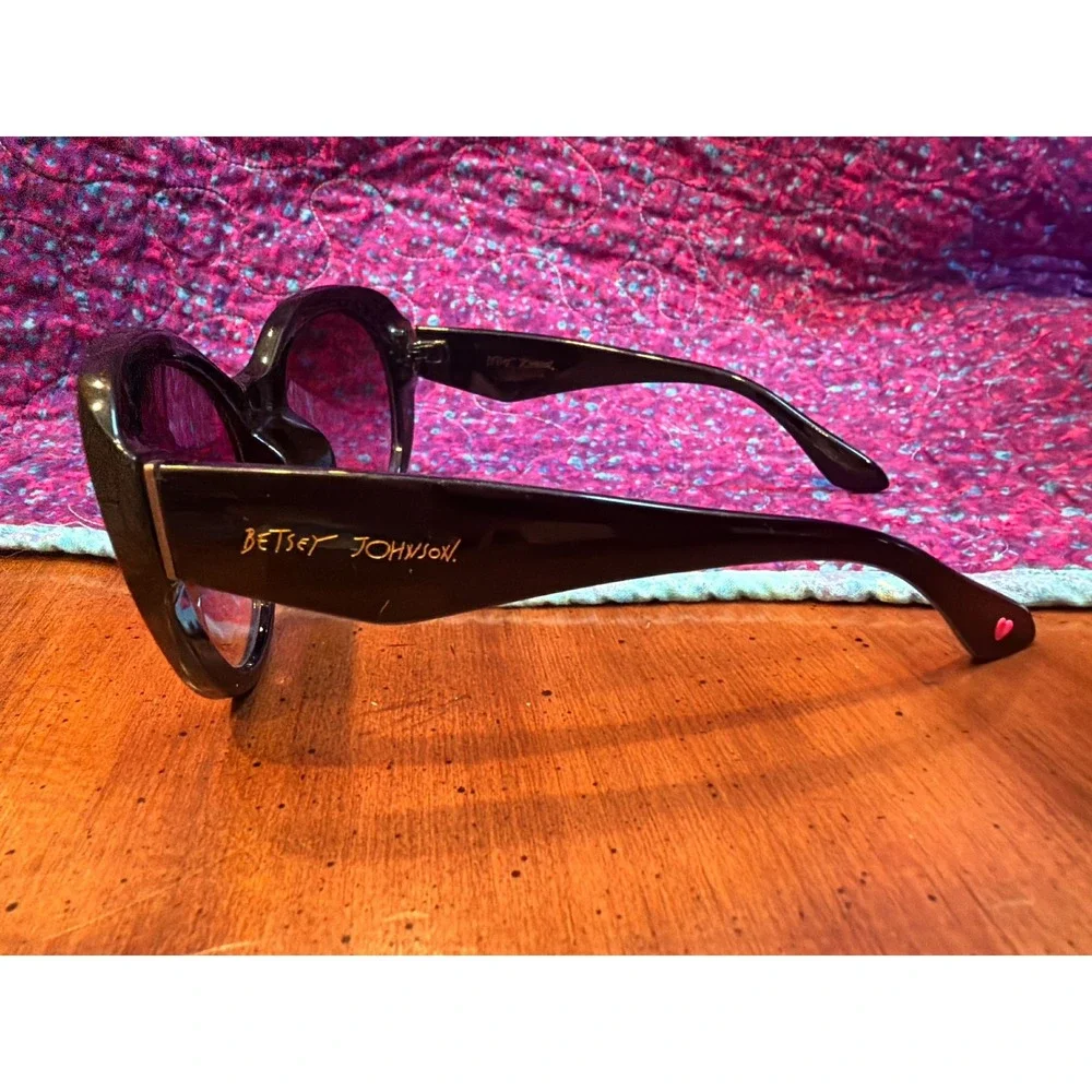 Betsey Johnson Oversized Butterfly Sunglasses Black Y2K Punk Glam